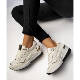 Sneaker femminili Veltara Albicocca 1