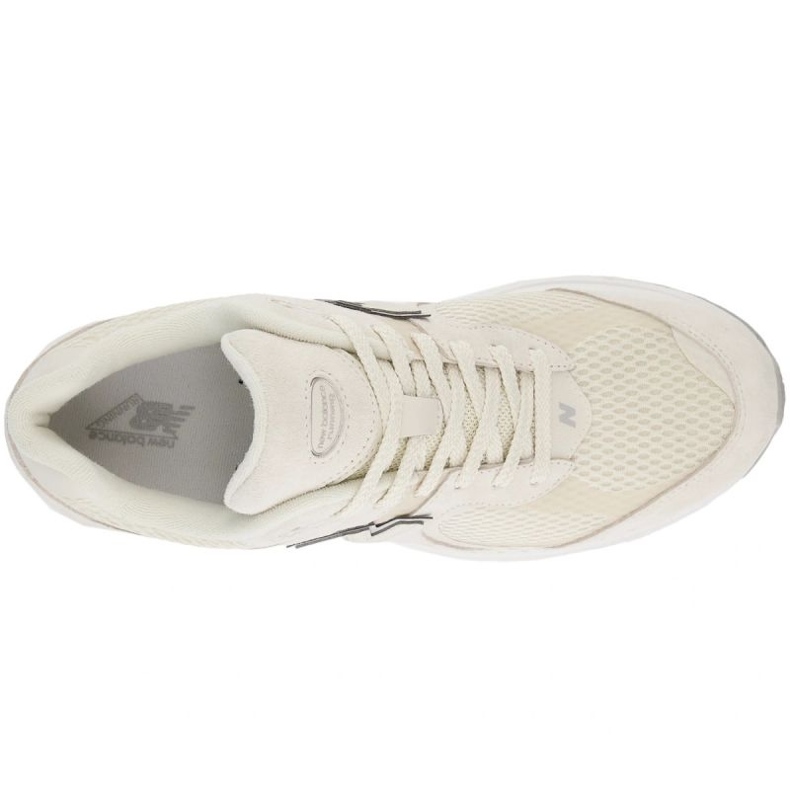 Scarpe New Balance M2002WC beige 1