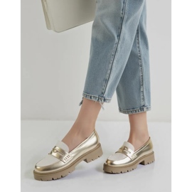 Mocassini d'oro femminile 1