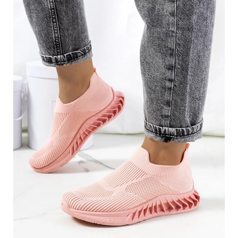 D/GMR Le sneakers rosa di Neda 1