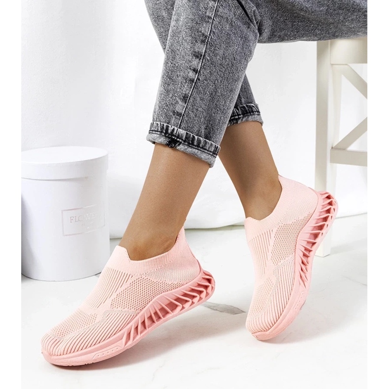 D/GMR Le sneakers rosa di Neda 2
