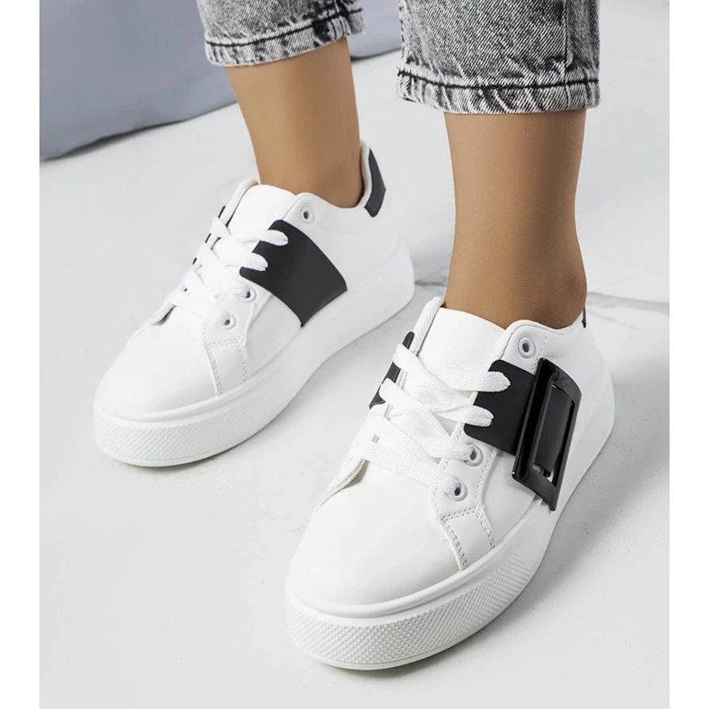 D/GMR Sneakers bianche decorate con una fibbia Toni nera bianco 1