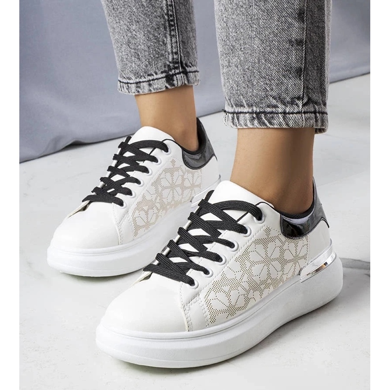 D/GMR Sneakers bianche e nere decorate con perforazioni di Erin bianco 1