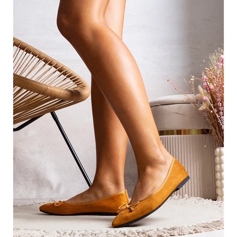 D/GMR Ballerine a punta color cammello di Latour marrone 1