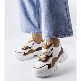 D/GMR Sneakers bianche su suola irregolare di Alta 2
