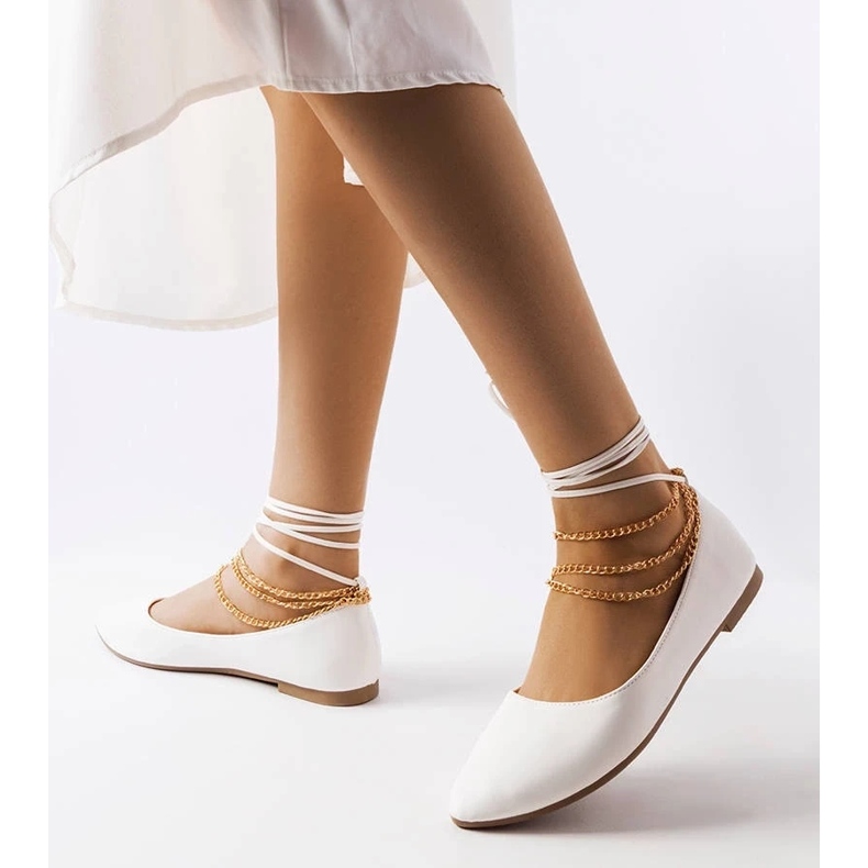 D/GMR Ballerine bianche con chiusura decorativa di Donat bianca 2
