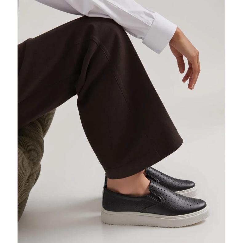 Towns Sneaker slip-on nere traforate nero 2
