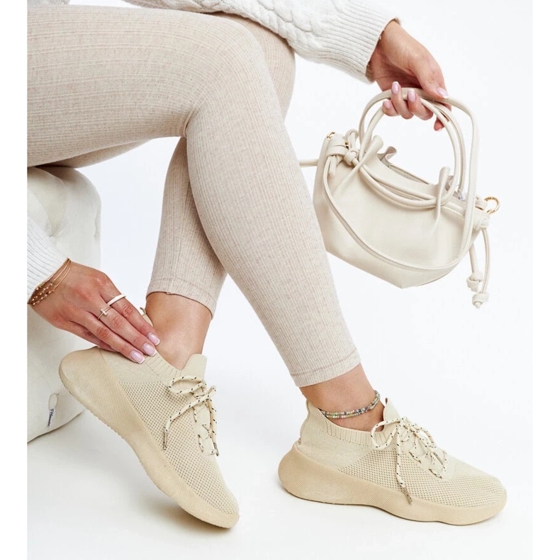 D/GMR Scarpe da ginnastica sportive Roshni beige 2