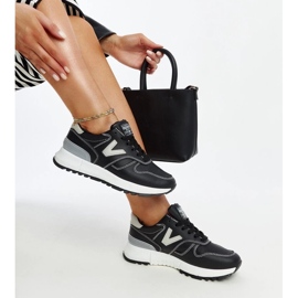 Sneakers nere con suola spessa Cettina nero 1