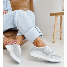 Sneakers in pelle argento sulla piattaforma Amana d'argento 2