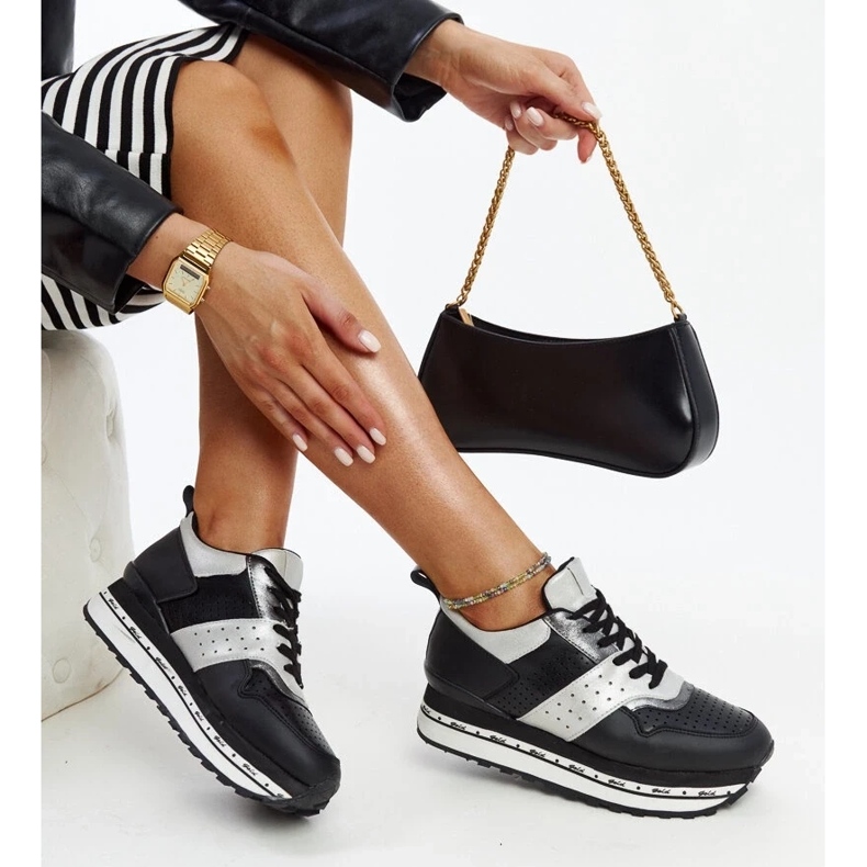 Sneakers nere con suola alta di Askalua nero 2