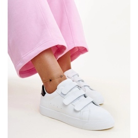 Sneakers bianche e nere con velcro di Samala bianca 1