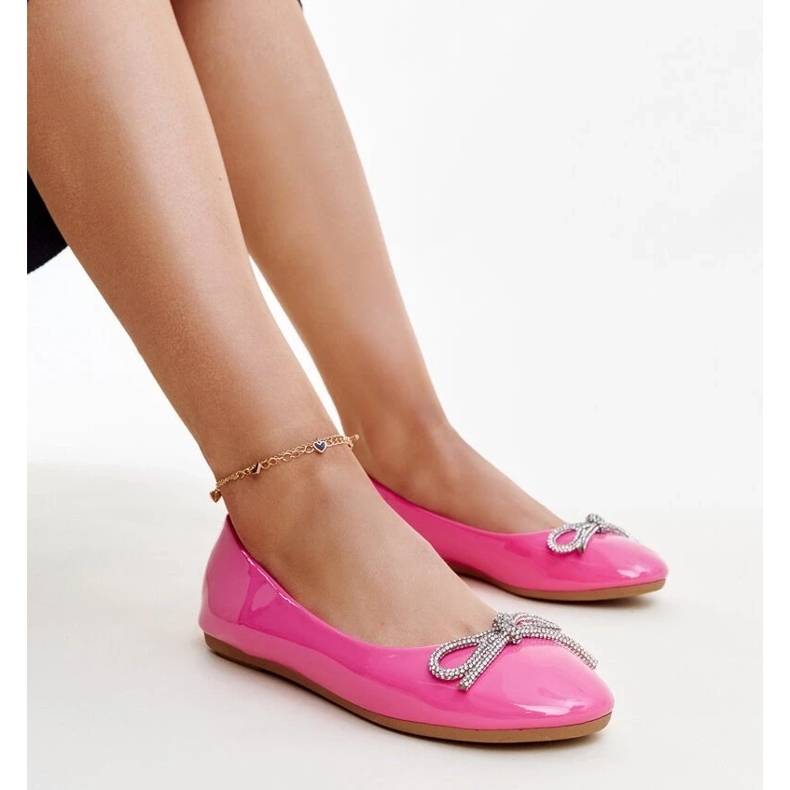 Ballerine in vernice rosa con fiocco decorativo di Totani 1
