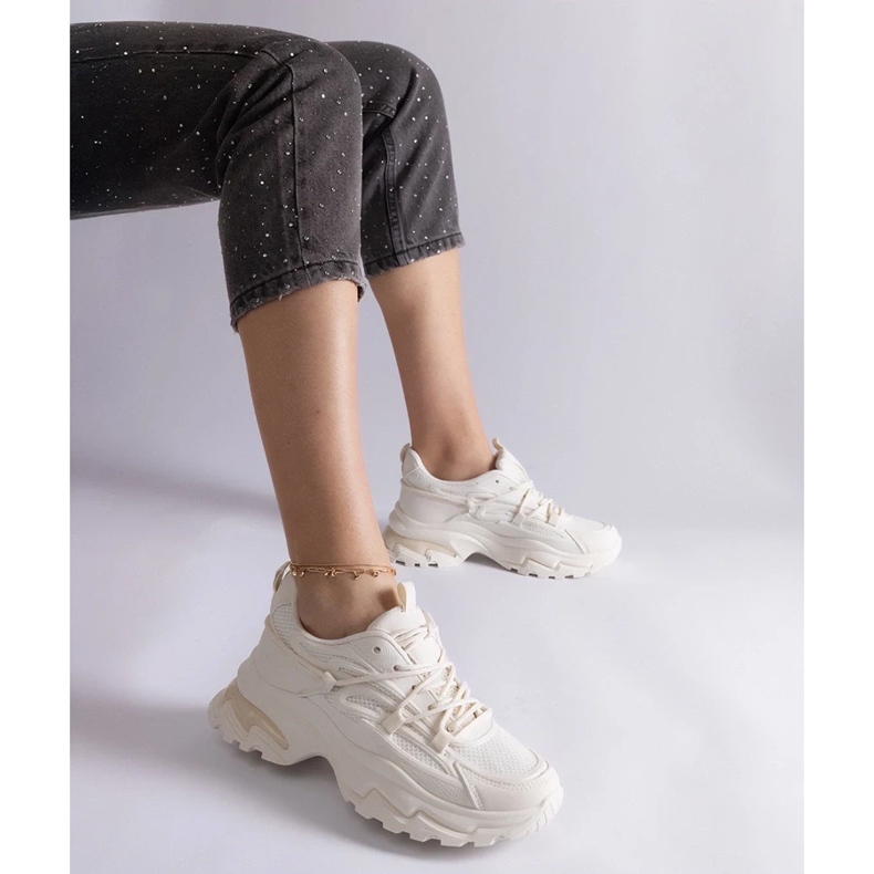 D/CEO Sneaker sportive beige con massiccia suola Roxana 1