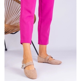 D/CEO Ballerine beige decorate con una fibbia con cristalli di demetra 2