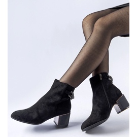 D/CEO Stivaletti neri con catena in eco-suede Fenughedu nero 2