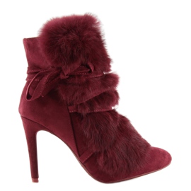 Stivali su un tacco alto con pelliccia bordeaux 1319 W. Rosso multicolore 1
