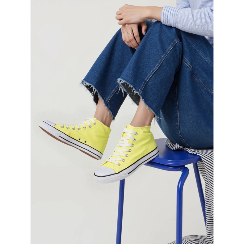 Sneaker gialle luminose da donna giallo 1
