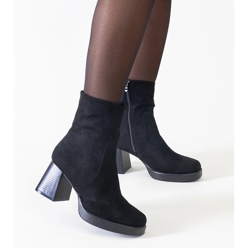 D/CEO Stivaletti neri con punta squadrata, Rumaila in eco-suede nero 2