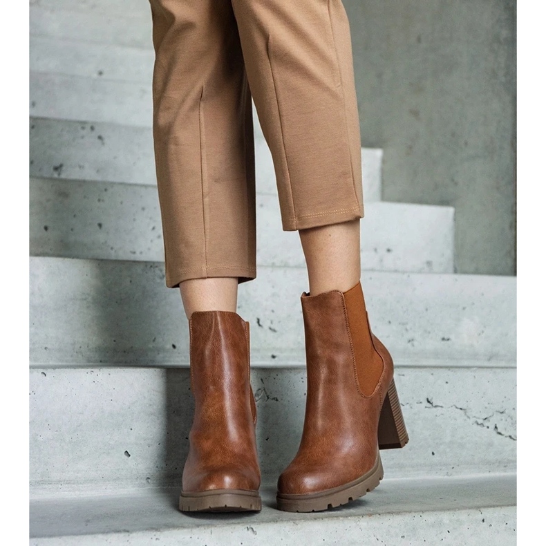 D/CEO Stivaletti slip-on marroni realizzati in ecopelle Motena marrone 2