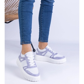 Sneaker Openwork Violet su una suola enorme viola 1