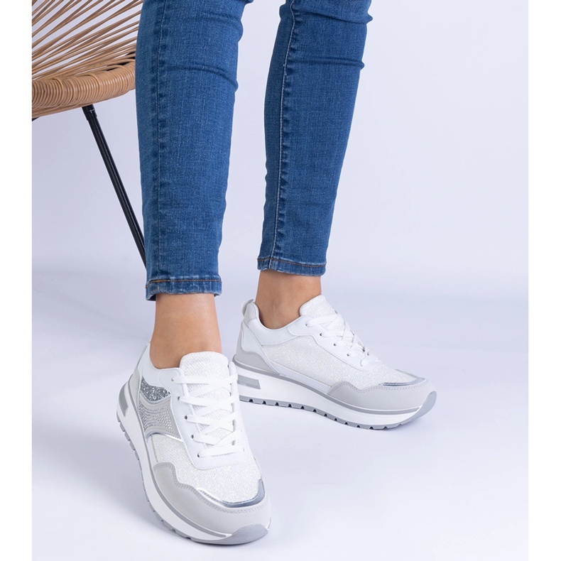Sneaker bianche decorate con glitter e zirconi bianca 1