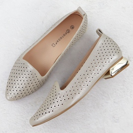 Scarpe da donna su un tallone decorativo Openwork Beige Potocki SZ12574 2