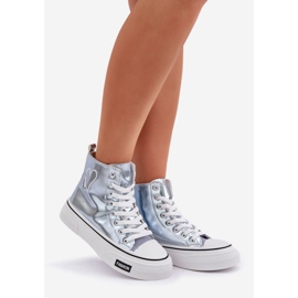 Sneaker femminili alte metalliche con cuori blu 1