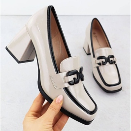 Scarpe dipinte Potocki SZ12553 con un ornamento beige 1