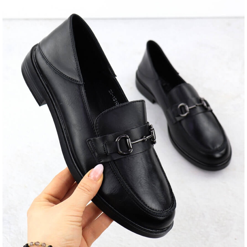 Scarpe in pelle da donna comodi mocassini Black Vinceza 18107 nero 1