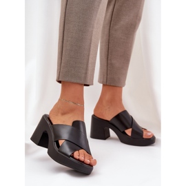 Flip di abbigliamento luminoso -flips sul pilastro di pelle eco nero 2