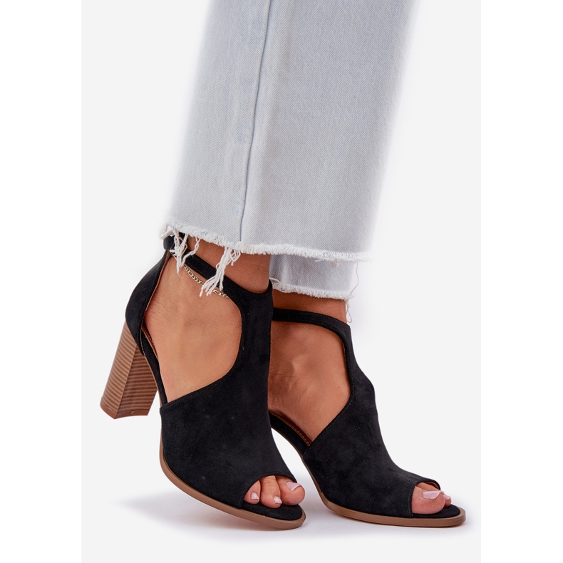 Sandali sull'eco scamosciata post nero 1