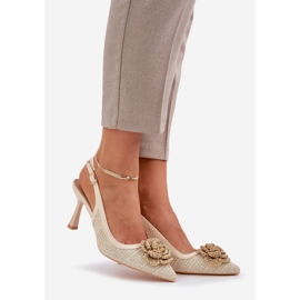 Nato tacchi alti con un tacco beige 1