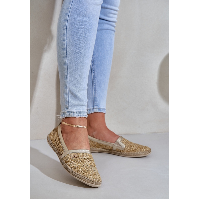 Eleganti espadrille in pelle con una treccia di beige e oro Zazoo 10178 2