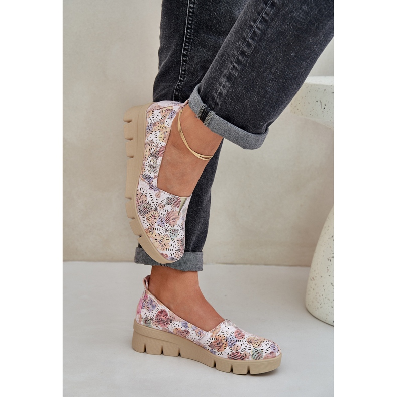 Jezzi Scarpe da donna con un modello a cuneo multicolore aperto bianco 2