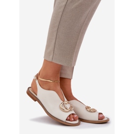 Sandali in pelle a copertura piatta con la decorazione di Laura Messi 2865 beige 1