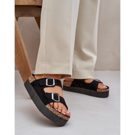 Pantofole da donna su una piattaforma enorme con fibbie nere nero 2