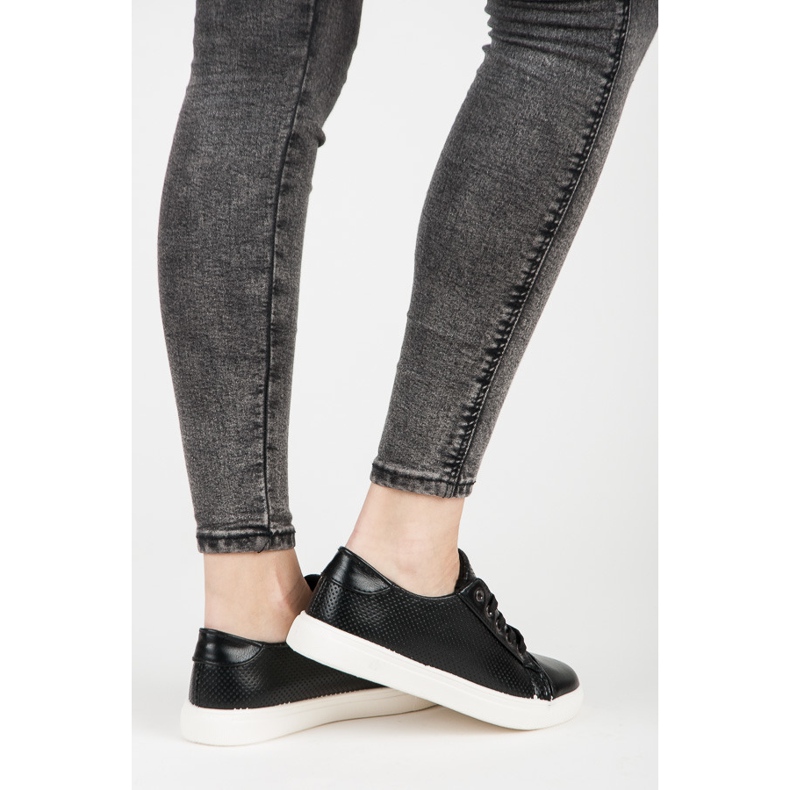 Sneakers traforate nero 1