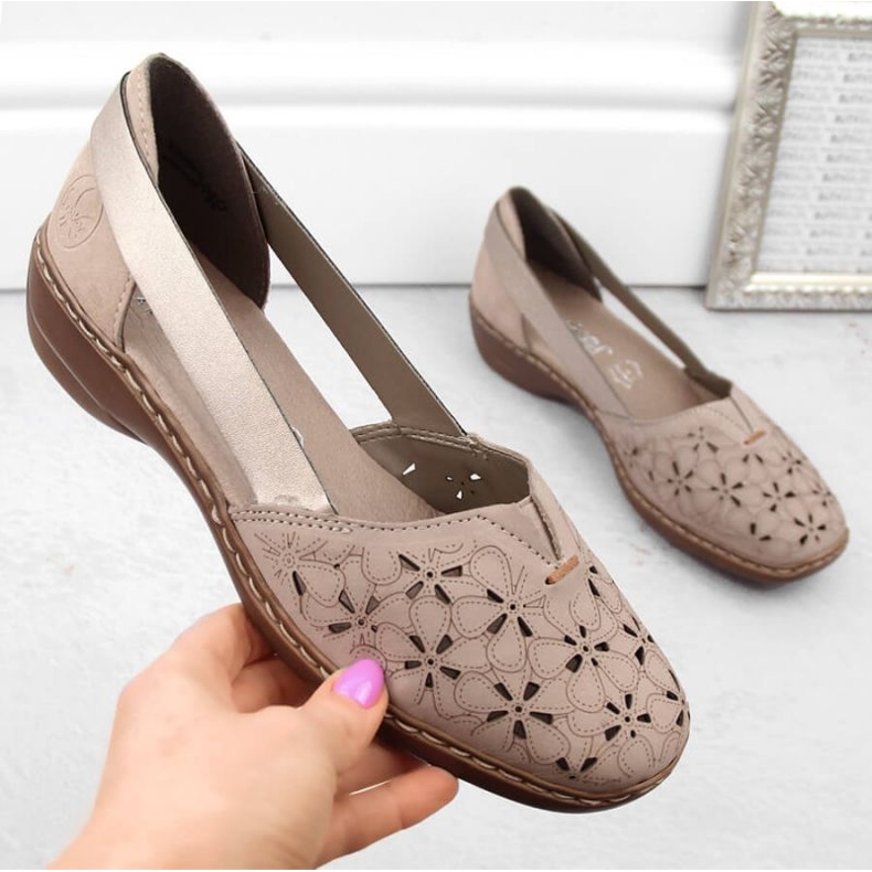 Comode scarpe in pelle Rieker W RKR442C, beige 2