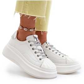 Sneakers in pelle sportiva femminile sulla piattaforma bianca Goe NN2N4033 bianco 5