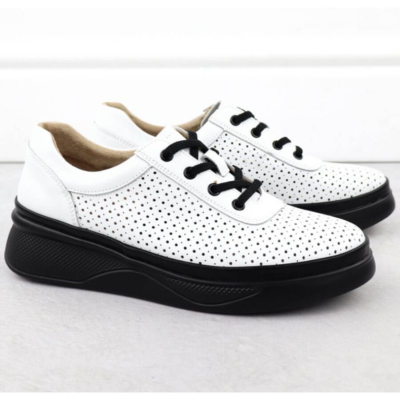 Scarpe aperte sulla piattaforma bianca Vinceza 79506 2
