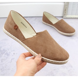 News Notizie per scarpe in cambio in 24TX02-2416 EVE270D 1