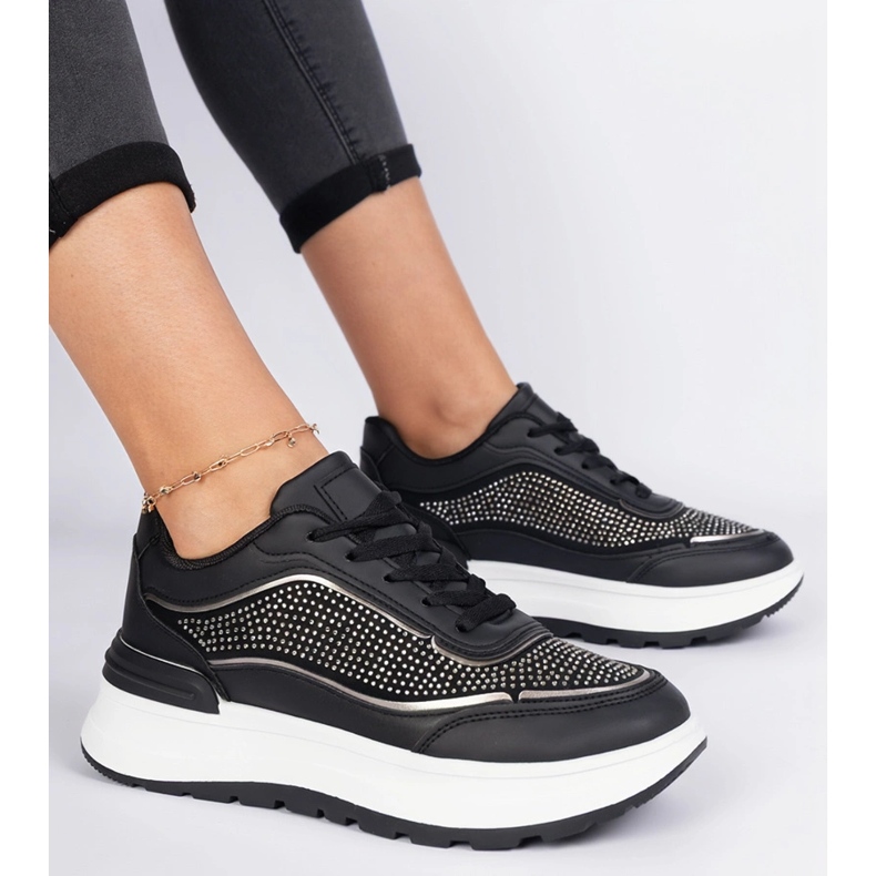 Sneaker da donna nera con zirconi nero 1