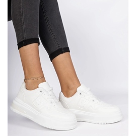 Sneakers bianche da donna con suola spessa bianco 1