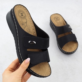 Infradito da donna su cuneo -Black Evento Black Regolable 1602 nero 1