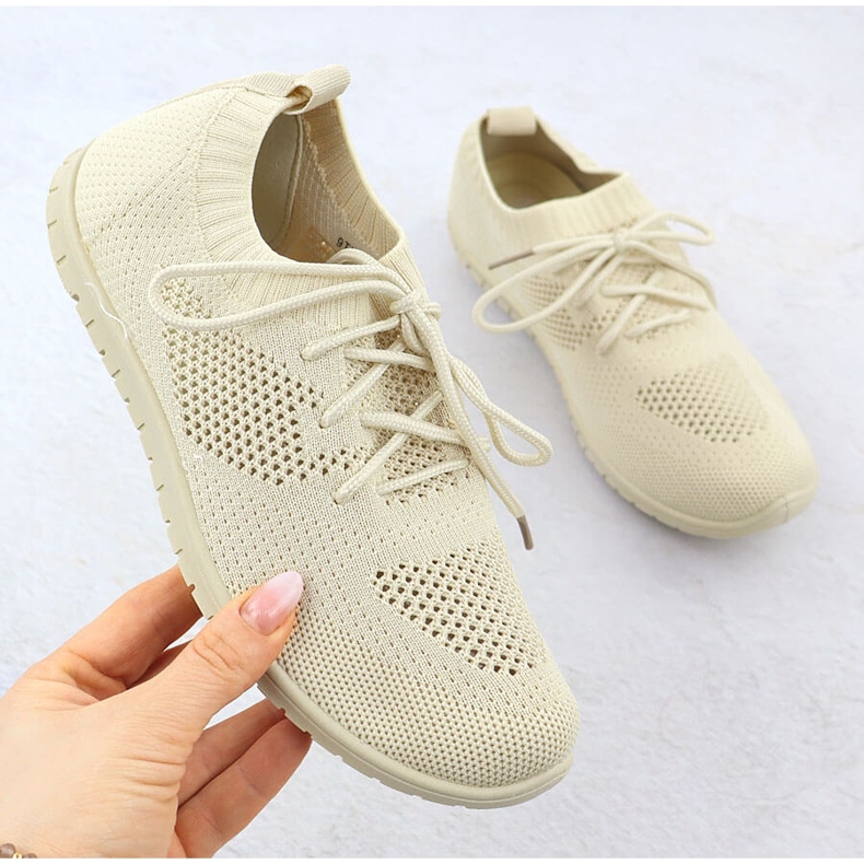 Scarpe sportive da donna Openwork Beige News 1020 1