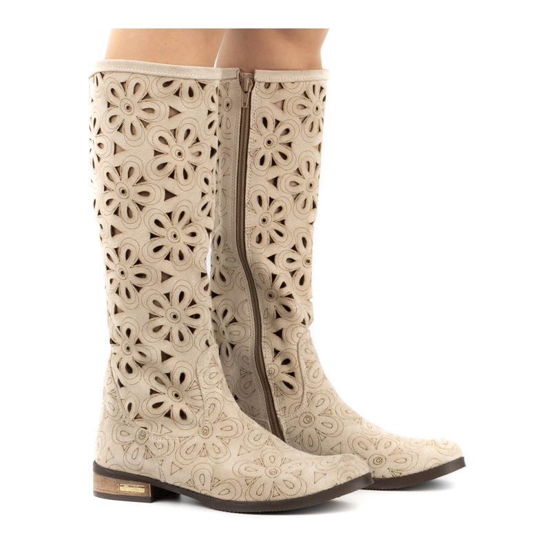 Olivier Stivali da donna traforati beige chiaro 1