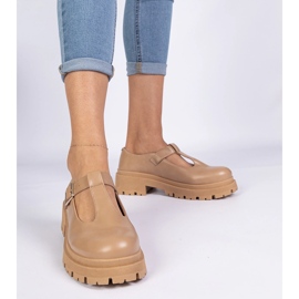 Scarpe marroni sulla piattaforma ecologica marrone 1