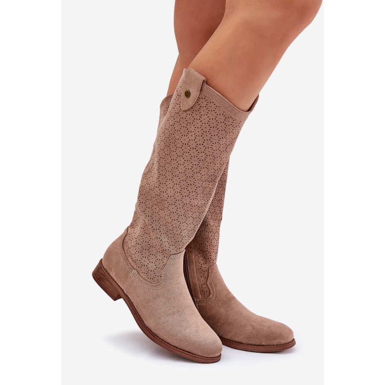 Stivali a tacco piatto con un modello di lavoro aperto S.Barski Hy51-062 beige 1