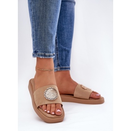 Pantofole da donna con beige di decorazione dorata 2